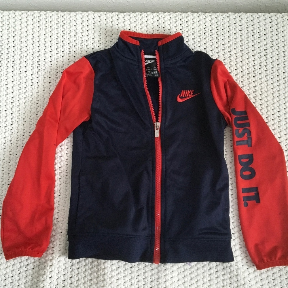 NIKE RED AND BLUE ZIPPER JACKET TODDLER SIZE 3-4 YEARS